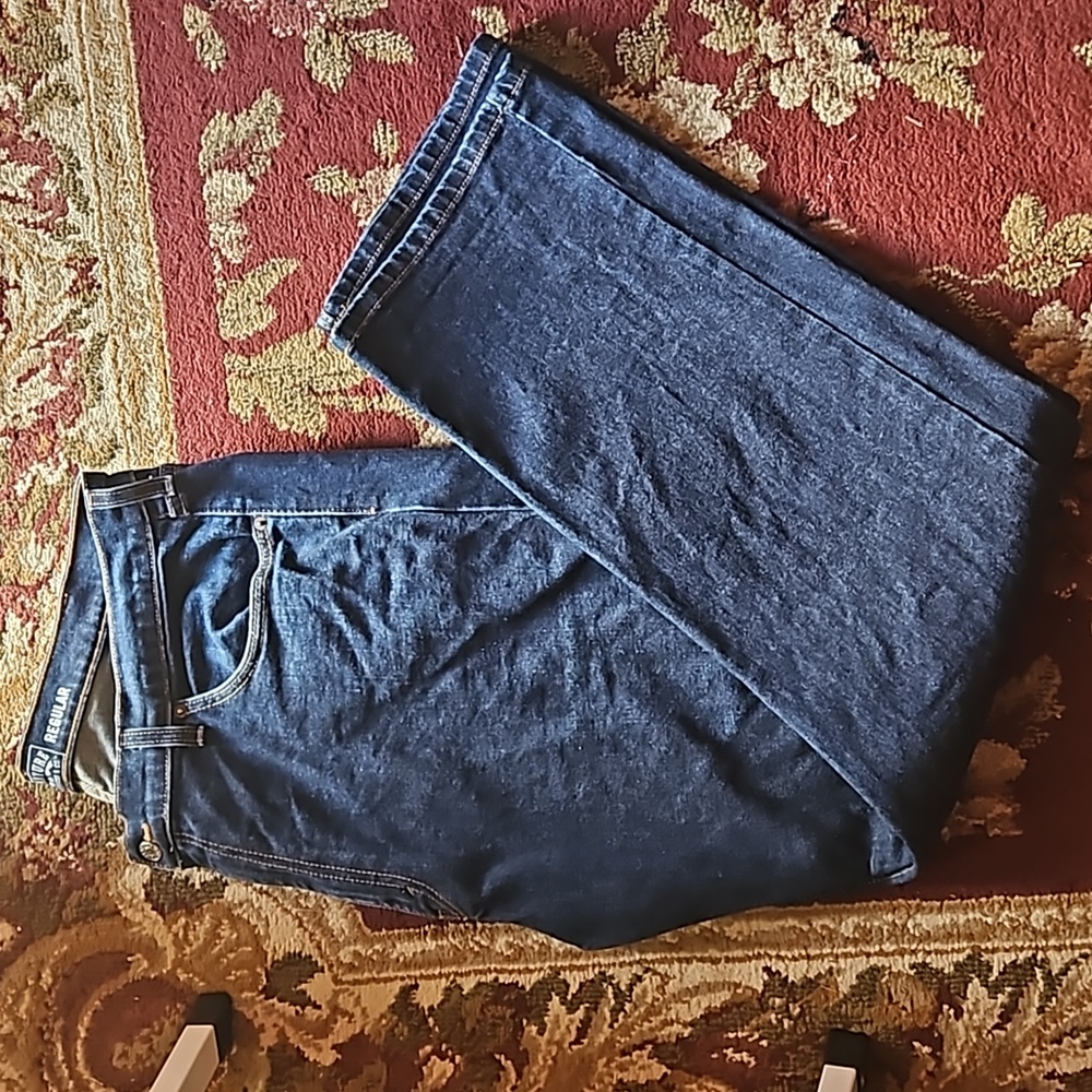 Levi signature regular jeans